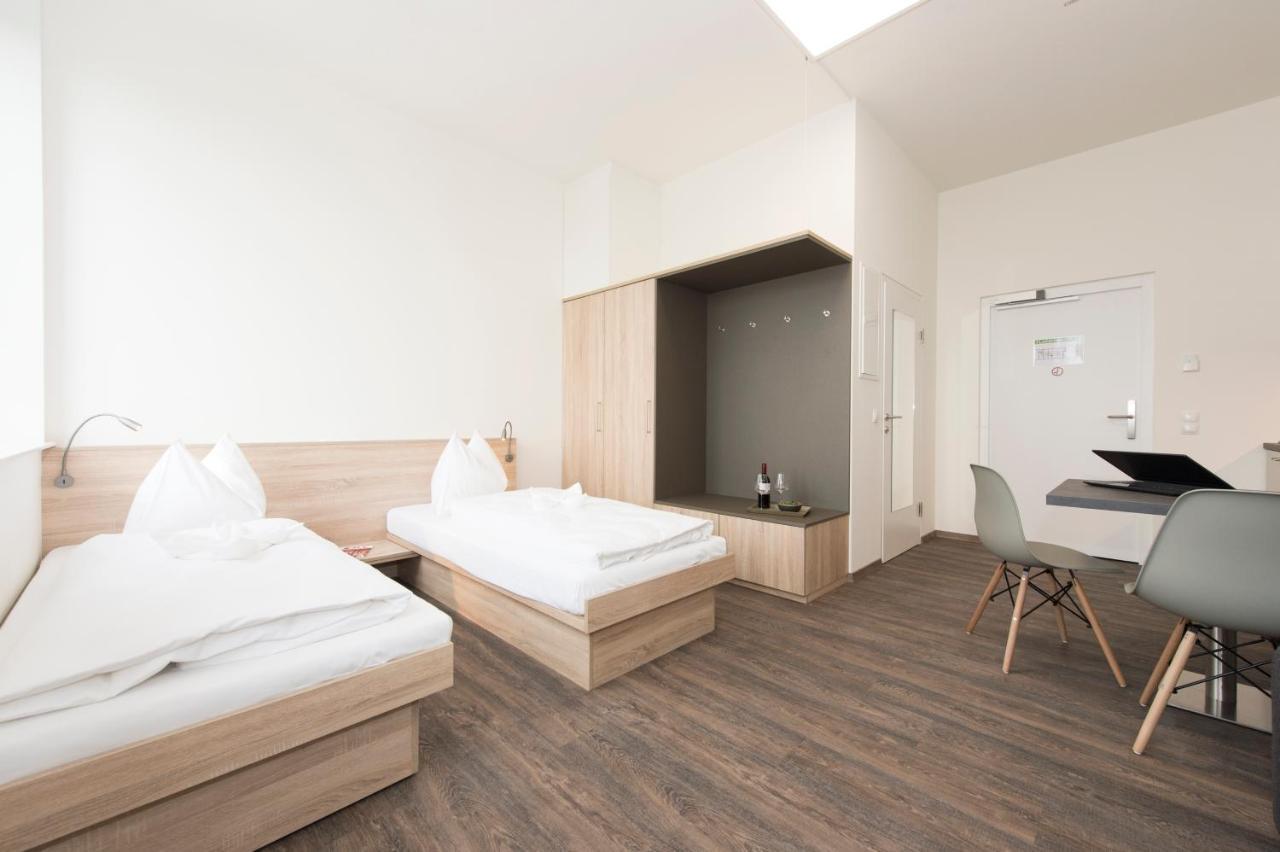 Tt-Rooms - Kontaktlos Mit Self Check-In I Free Parking Graz Luaran gambar